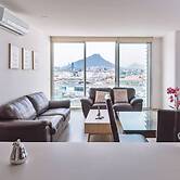 Apartment pool and gym. 6 pers. 1 KSB, 2SB, 1 TwinB, 2BTH by Mty. Livi