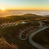 Flora Handüzü Resort & Wellness Bungalow Hotel