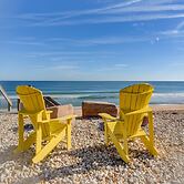 Sunshine House by Distinctive Beach Rentals