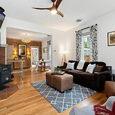 Lola House! Cozy comfort, Prime Old Town Location