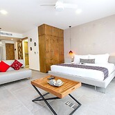 Charming, Huge & Bright Studio on the New 5th Avenue, 3 Blocks From th