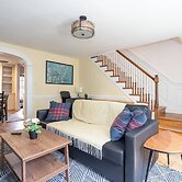 Spacious 4BR CozySuites in Old Town Alexandria