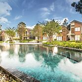 Saksiam Lakeside Resort