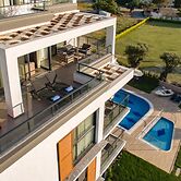 Maia Luxury Beach Hotel & Spa