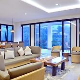 Kamala Villa 10 bedrooms with a private swimming pool