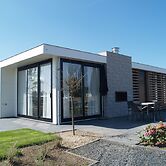 Modern Chalet 1 km. of a National Park