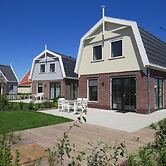 Detached Holiday Home Near Amsterdam