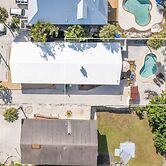 Island Gem B 2 Bedroom Villa by RedAwning