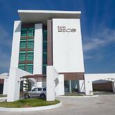 Hotel Reco Inn