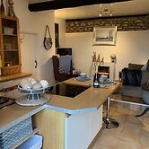 Characteristic & Cosy Self-contained 1 Bed Annexe