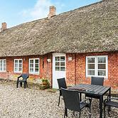 6 Person Holiday Home in Hojer