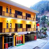 Hotel Avlokan - Near Kainchi Dham Mandir