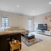 Gorgeous 4BR Home in Point Cook