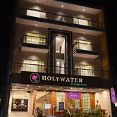 HOLYWATER Hotel by Ganga Kinare (150 mts from Ganga Ghat)