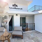 Monk Island Guesthouse