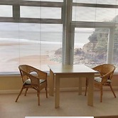 Stunning Beach Front Apartment in Caswell Swansea