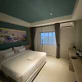 Dhanakarn5 Hotel
