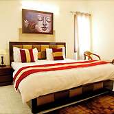 Room-maplewood Guest House, Neeti Bagh,