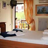 Welcome To Hotel Petunia, In Neos-marmaras,xalkidiki ,greece, Double R