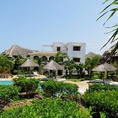 Room in B&B - Kibali Wonerful Bed & Breakfast Resort
