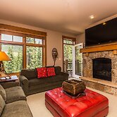 Lone Eagle by Summit County Mountain Retreats