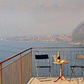 Bellano Perla Apt. 7