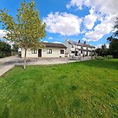 Cosy Stable Conversion Between Sheffield & Leeds