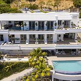 Clifton YOLO Spaces – Clifton Mansion Villa