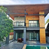 Lan House Pool Villa