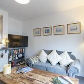 Cozy Nook Cottage - Sleeps 4, Garden & Parking