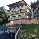 Beautiful Flat in Hart With Fitness Room