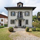 Belvilla by OYO Villa in Lanzo D'intelvi