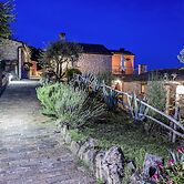 Belvilla by Oyo La Sibilla