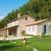 Chic Villa in Acqualagna with Hot Tub in Pool & Private Garden