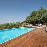 Belvilla by OYO Modern Villa in Nissoria With Pool