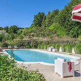 Belvilla by OYO Calfattore Duca Federico