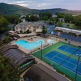 Table Rock Escape at Pointe Royale