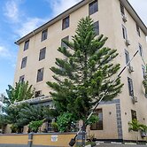 The Grand Villa Hotel