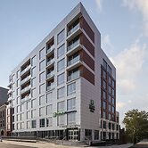 Holiday Inn Express & Suites Woodside LaGuardia Airport by IHG