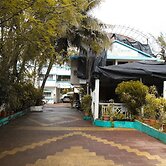 Seashell Beach Resort