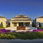 Las Colinas Golf & Country Club