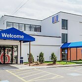 Motel 6 Brockton, MA