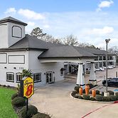 Super 8 by Wyndham Carthage TX