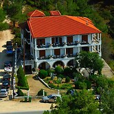 Pantheon Studios Apartments