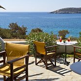 Blue Dolphin Antiparos Villas and Suites