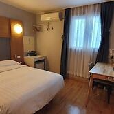 Appletree Hotel