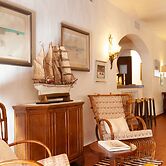 Nora Club Hotel