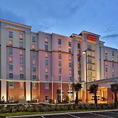 Hampton Inn & Suites Orlando Airport @ Gateway Village