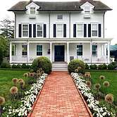 The Hedges Inn