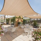 Happy People Gaudi Sant Pau